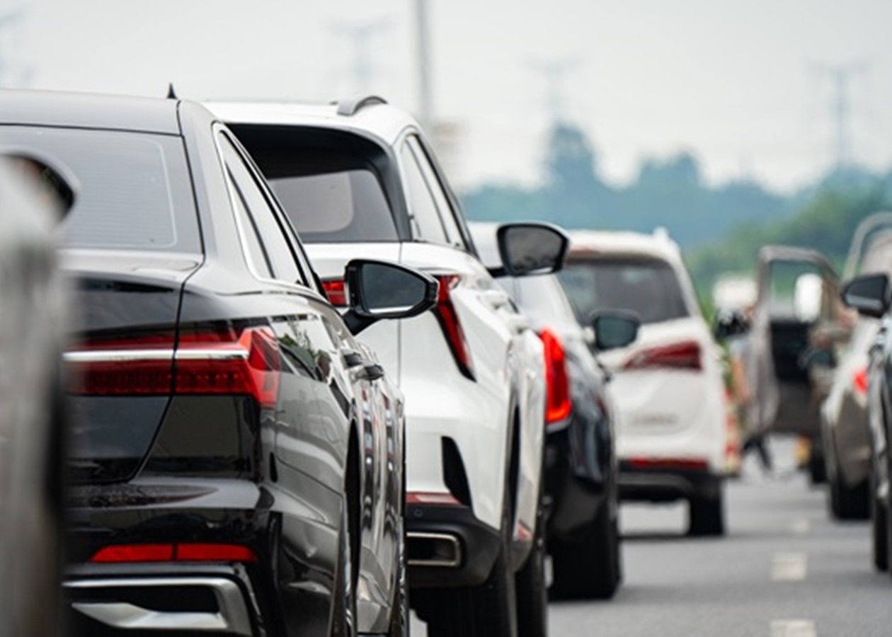 У Китаї продажі нових авто зросли до рекордного рівня