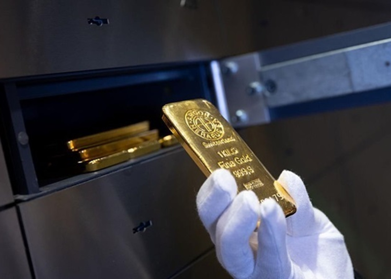 Чому ціни на золото досягли максимуму і чи варто українцям купувати його