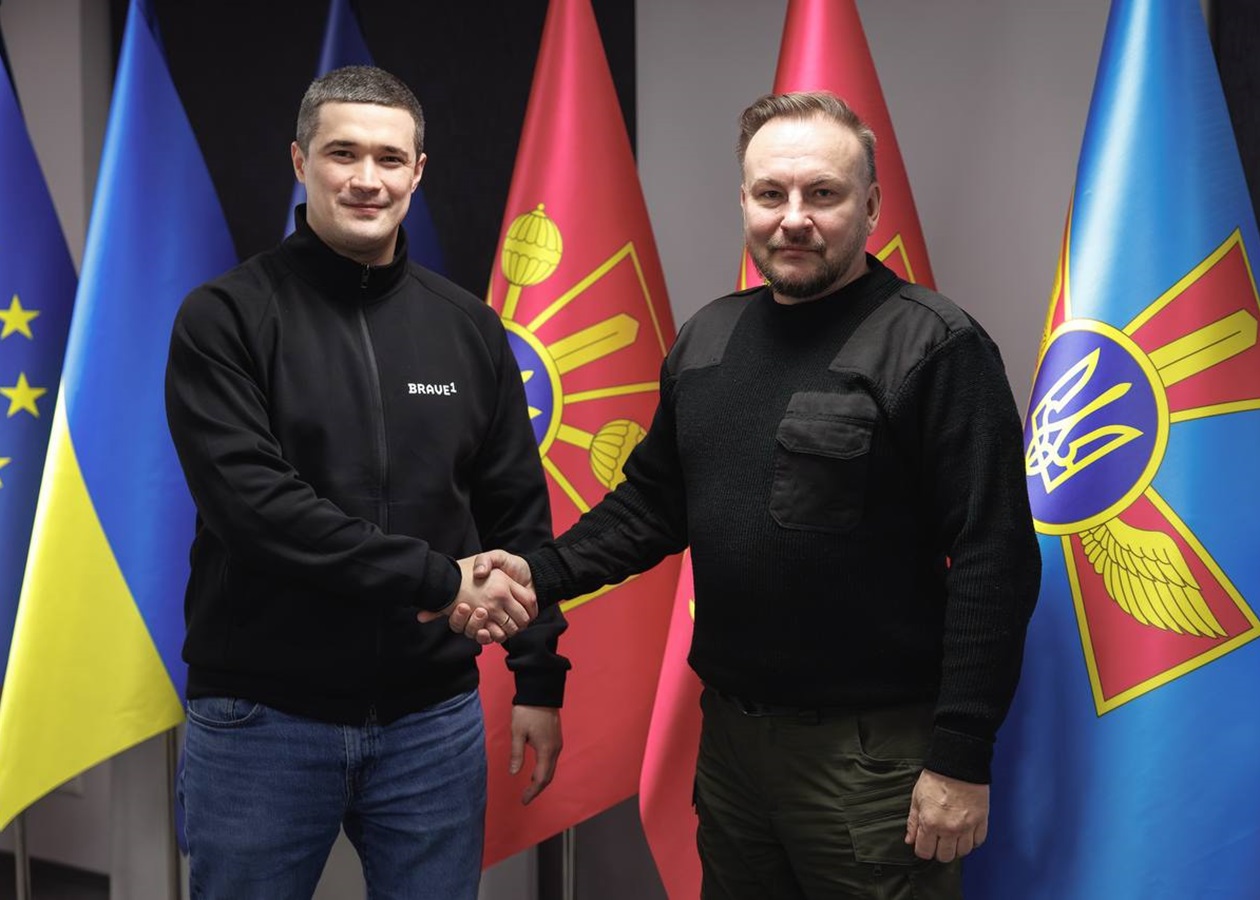 "Флеш" став радником міністра оборони