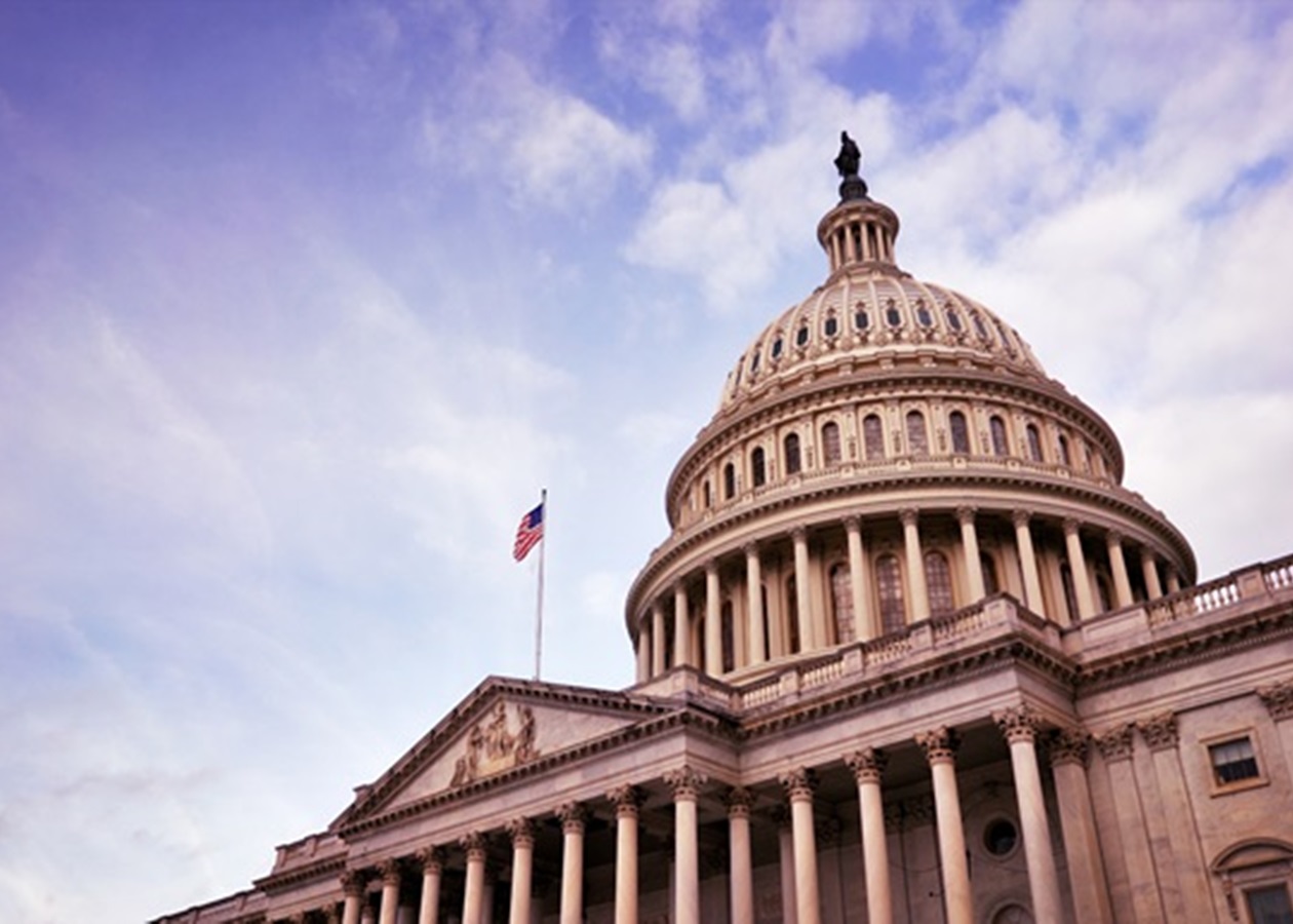 США знову на порозі шатдауну через вбивство у Міннеаполісі