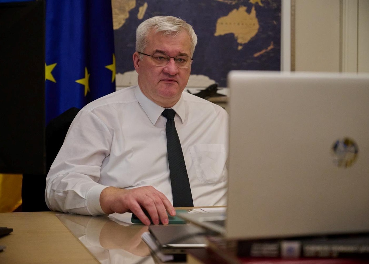 "Моральні дегенерати": Сибіга розкритикував президента ФІФА