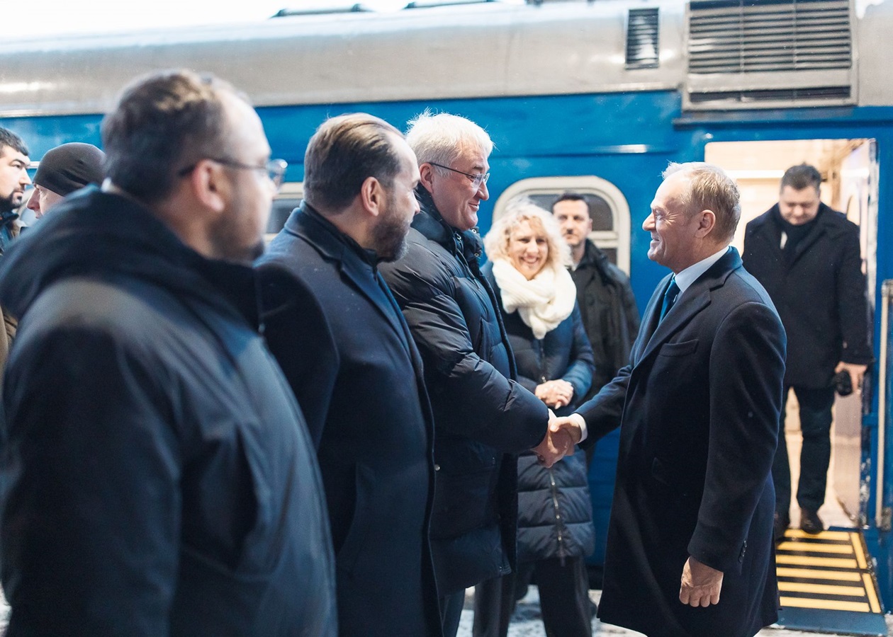 міністр Польщі Туск приїхав до Києва