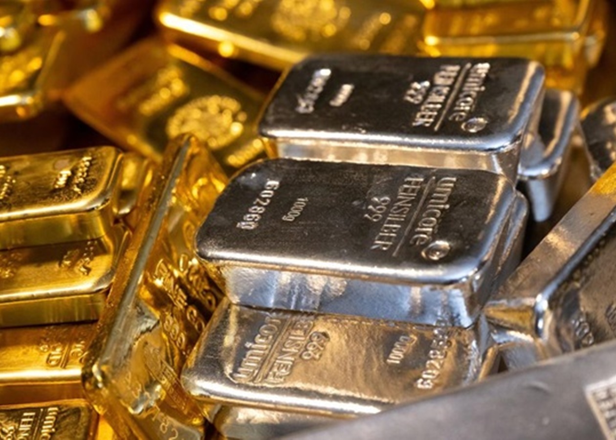 Чому обвалилося золото та в чому зберігати заощадження