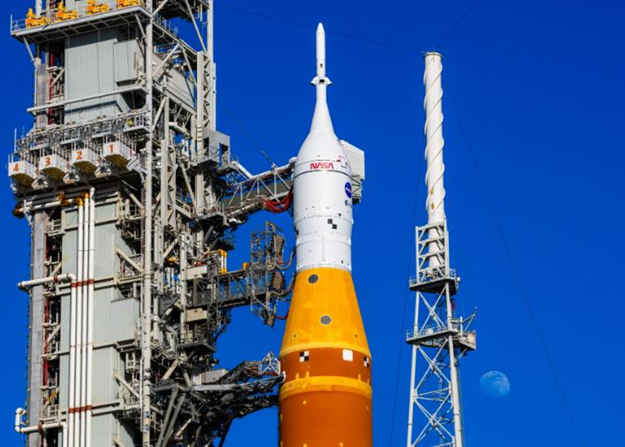 NASA знову відклало запуск пілотованої місії до Місяця