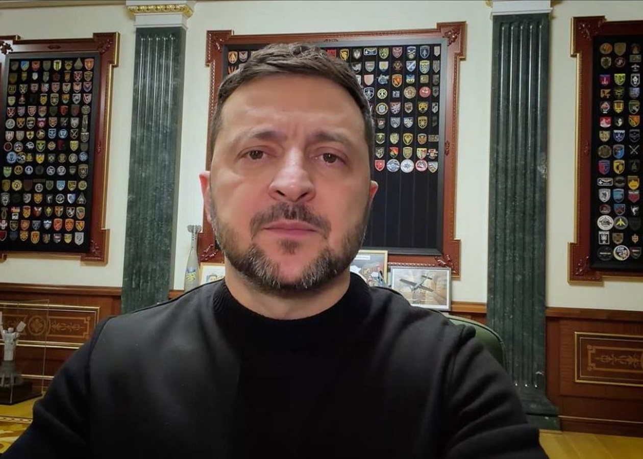 Тристоронні переговори відкладаються - Зеленський