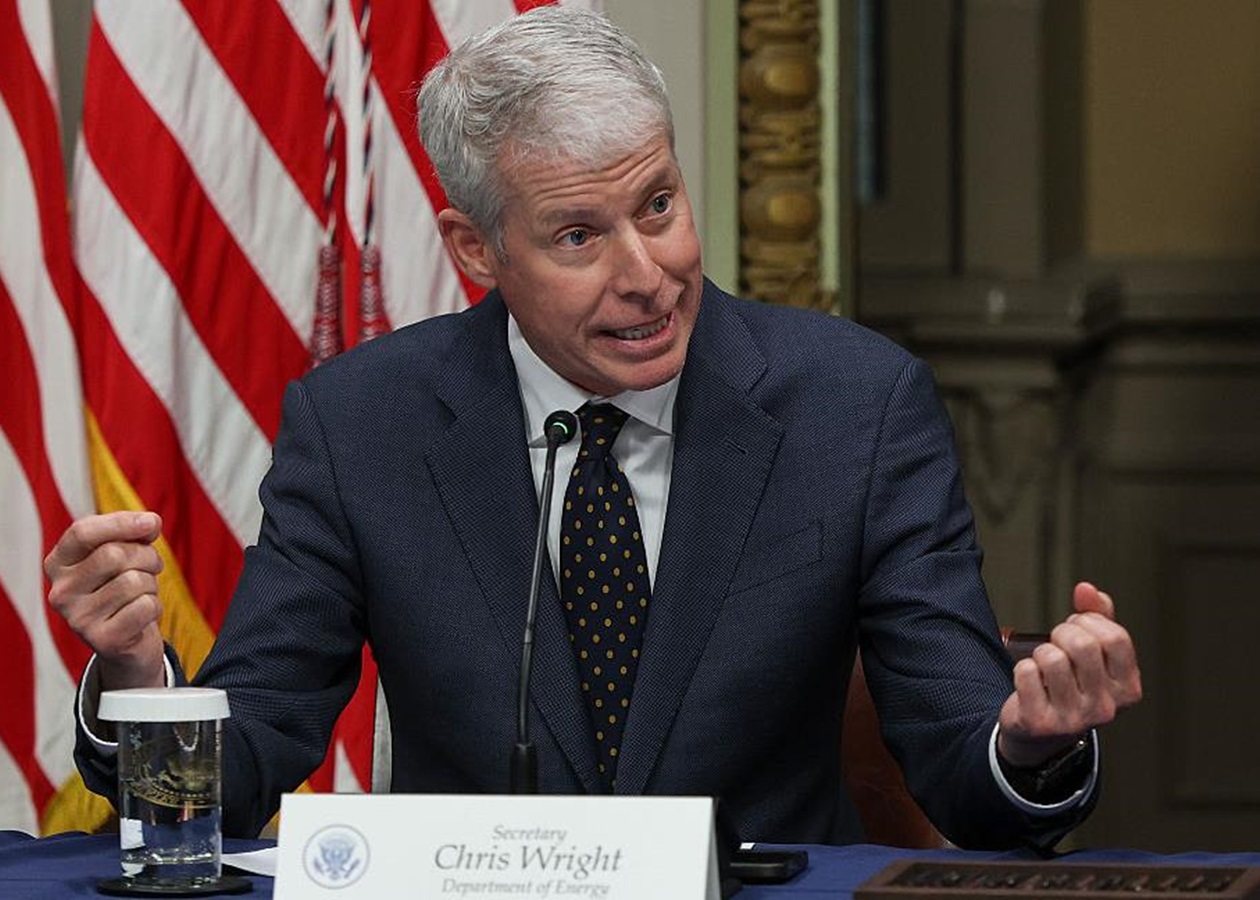 США обіцяють не знімати санкції з російської нафти