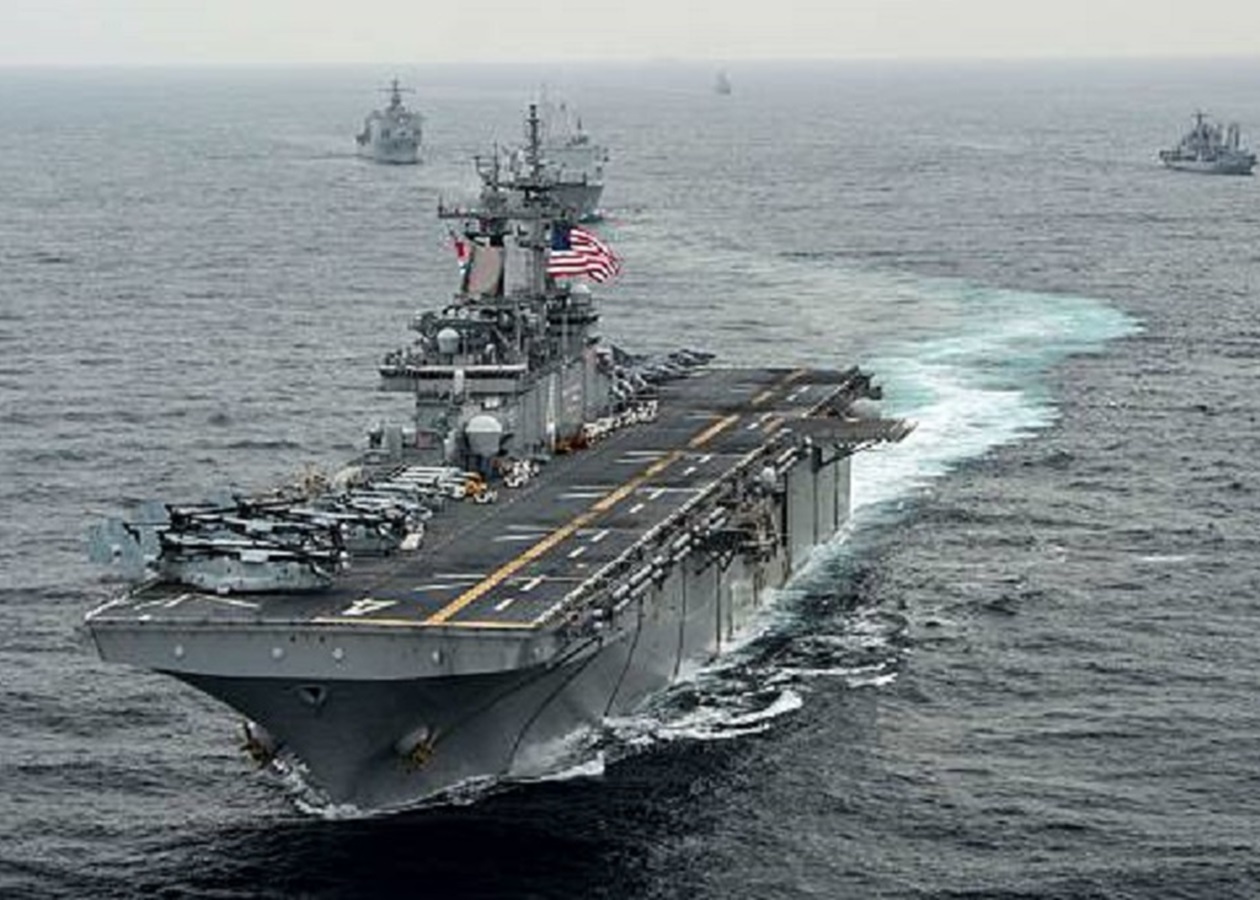 ЗМІ: США скеровують десантні кораблі і морпіхів на Близький Схід
