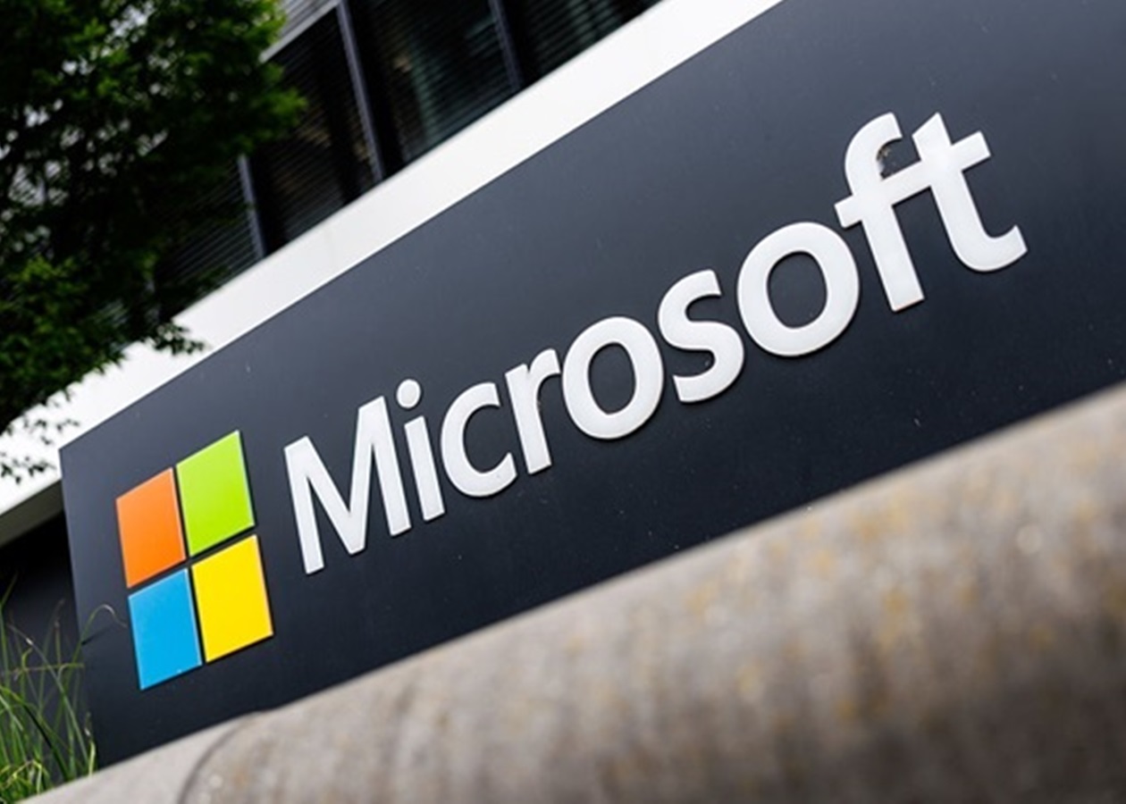 Акції Microsoft обвалилися до найгірших показників з 2008 року