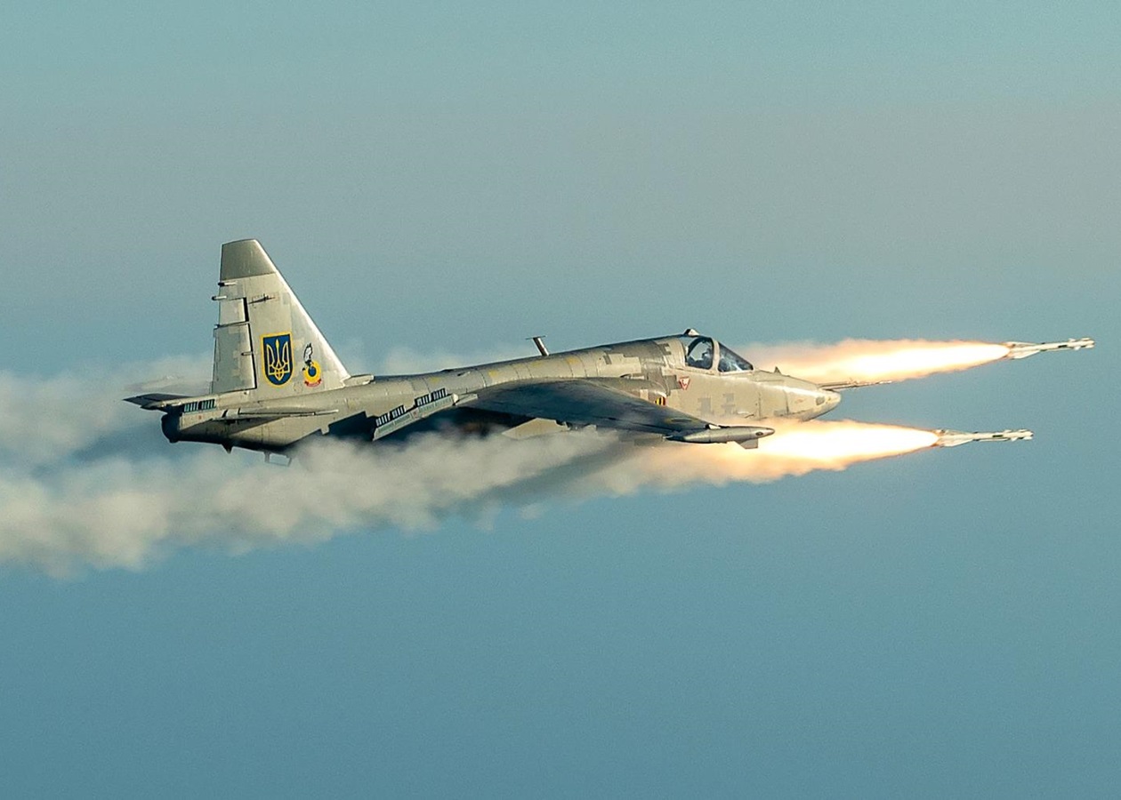 Росіяни штурмують по всій лінії фронту - Генштаб