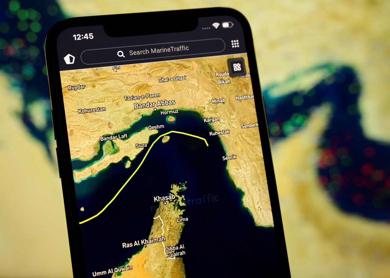 США почали розмінування Ормузької протоки