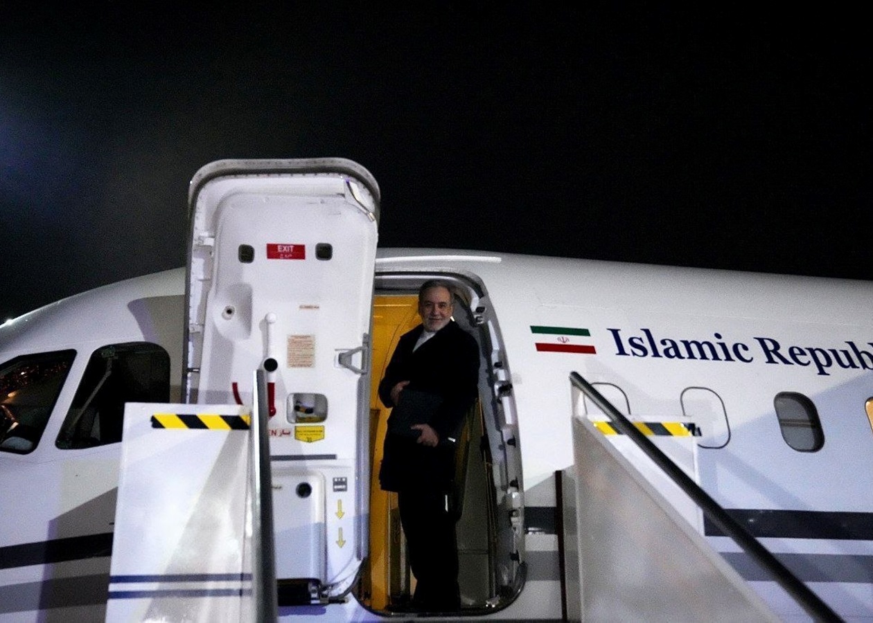 Голова МЗС Ірану вирушив у Москву, говорити з Путіним