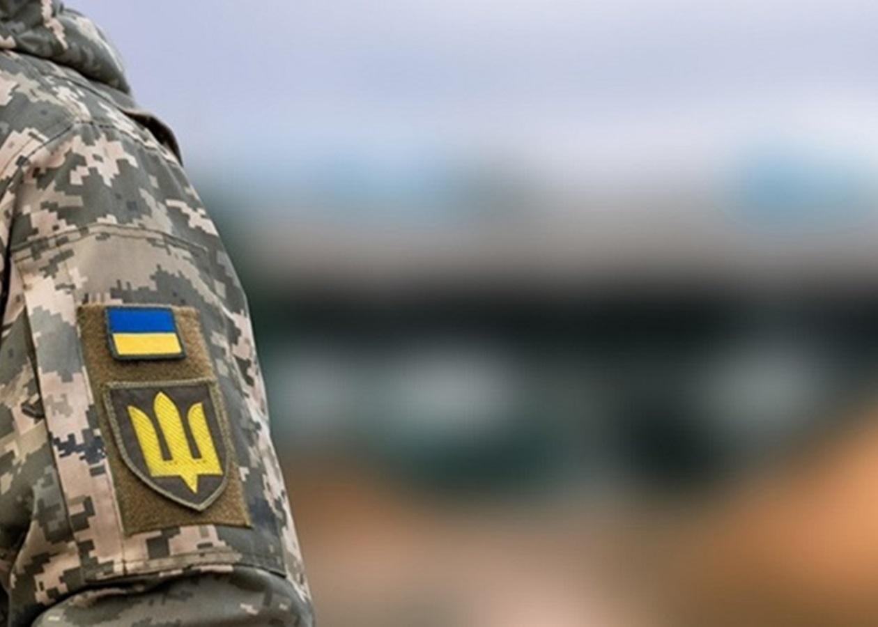 Побиття військового в кайданках: ЗСУ спростовують причетність командира 155-ї бригади, розшукують солдата — image 1