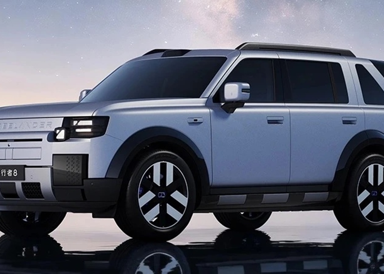 Новий Freelander показали на офіційних фото