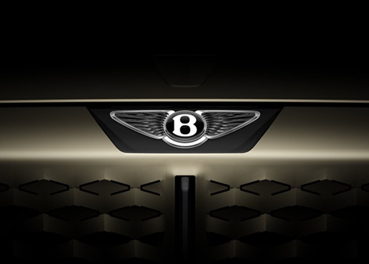 Bentley розкрила назву свого першого електромобіля