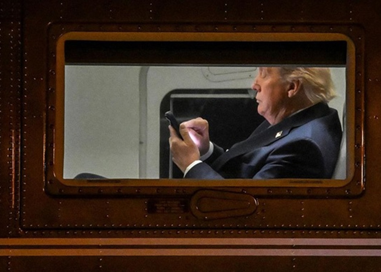 Трамп вирішив заробляти на своїх дописах у Truth Social