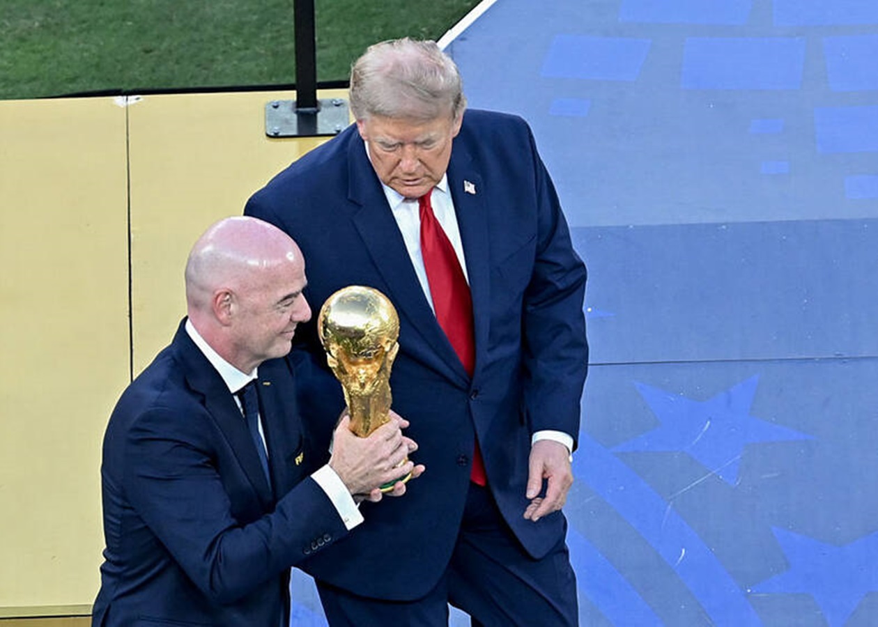 Президент ФІФА планує заручитися підтримкою Трампа - джерело