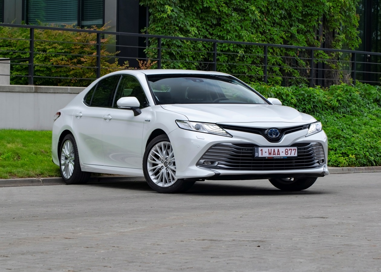 Toyota відкликає понад пів мільйона авто