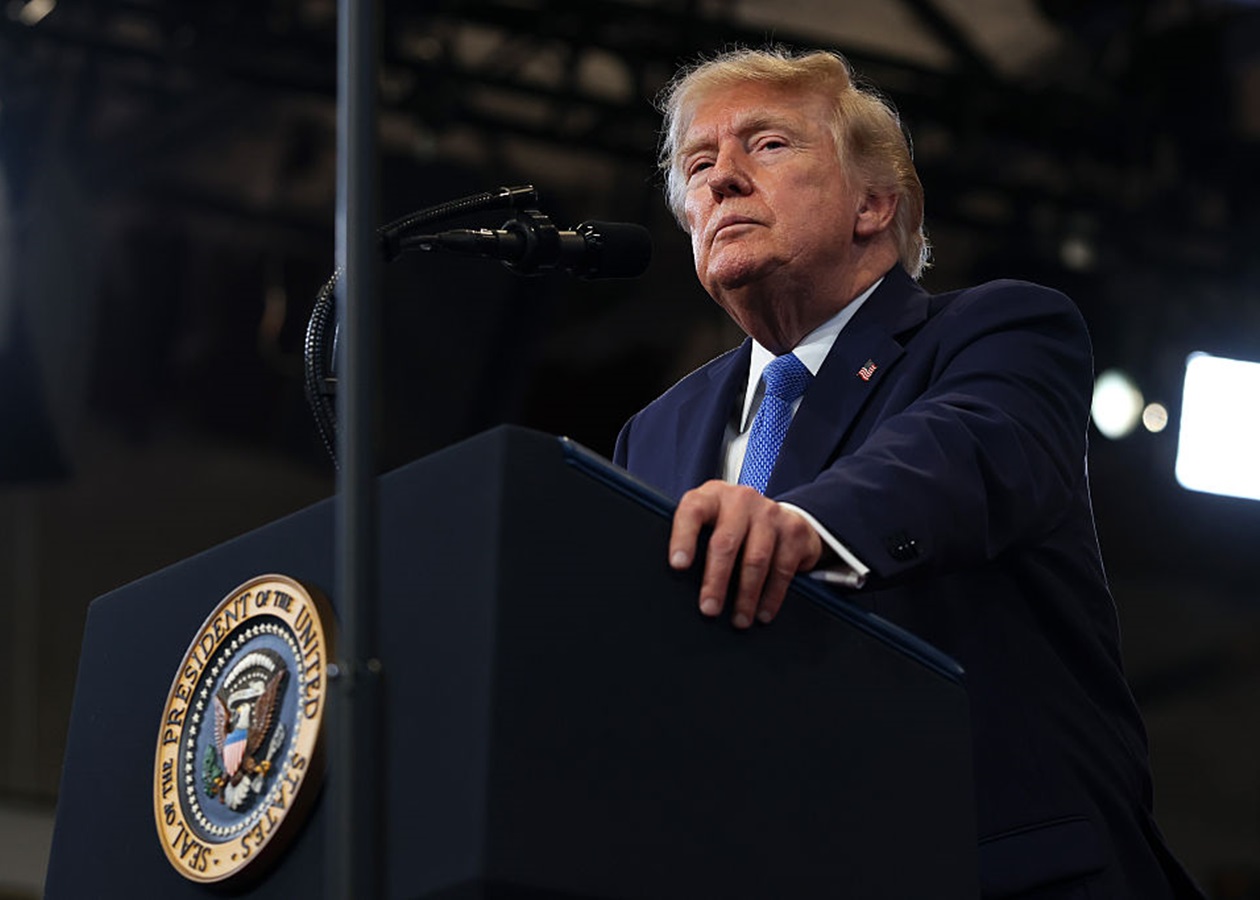Трамп анонсував "нищівну" операцію проти Ірану