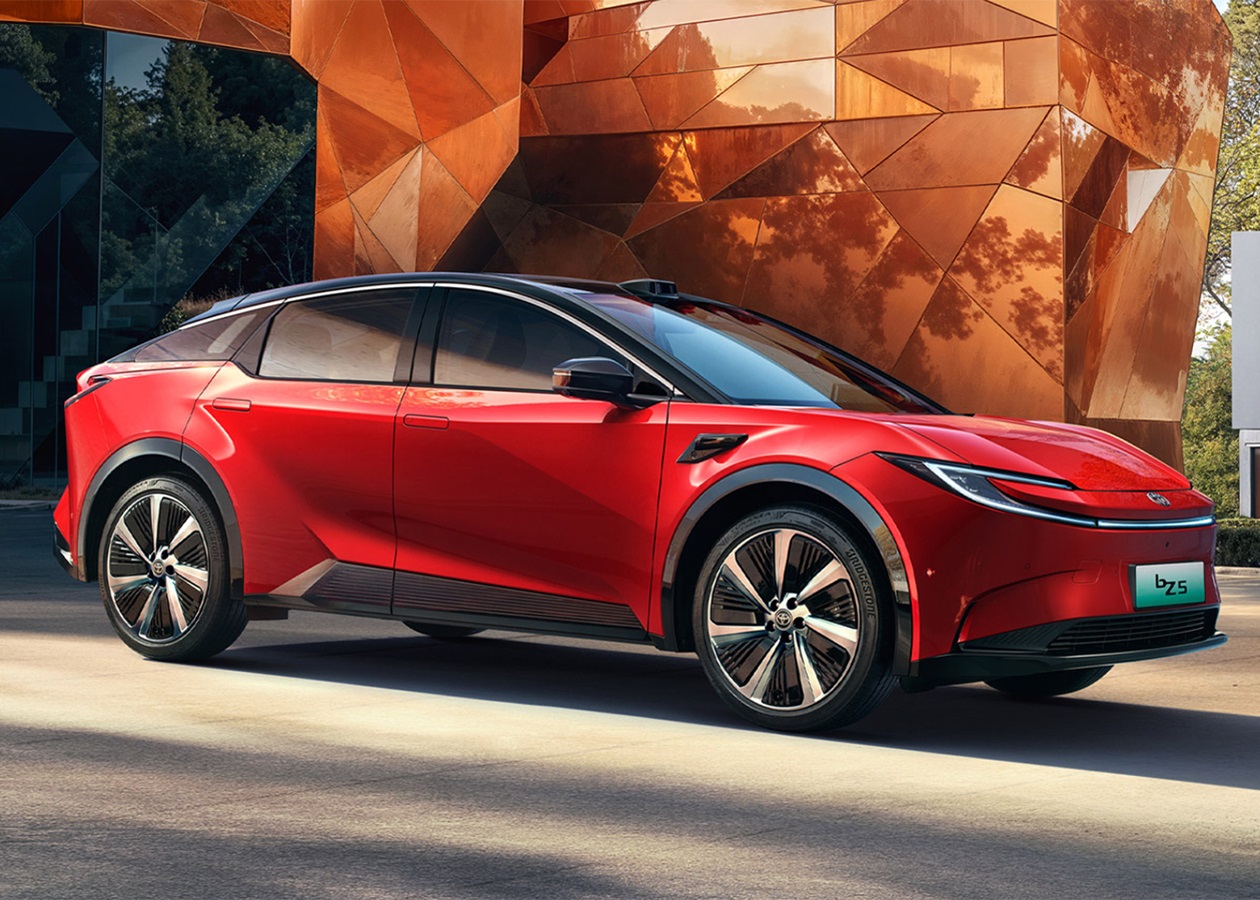 Toyota вперше вироблятиме електромобіль у Китаї