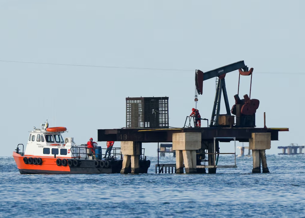 US Firm to Control Venezuelan Oilfields Previously Run by China and Russia