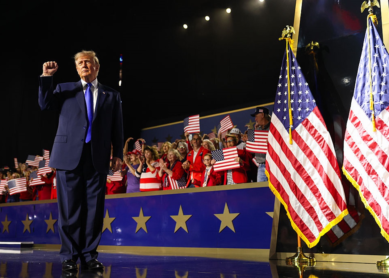 Трамп пообіцяв американцям по $5000, якщо республіканці виграють вибори