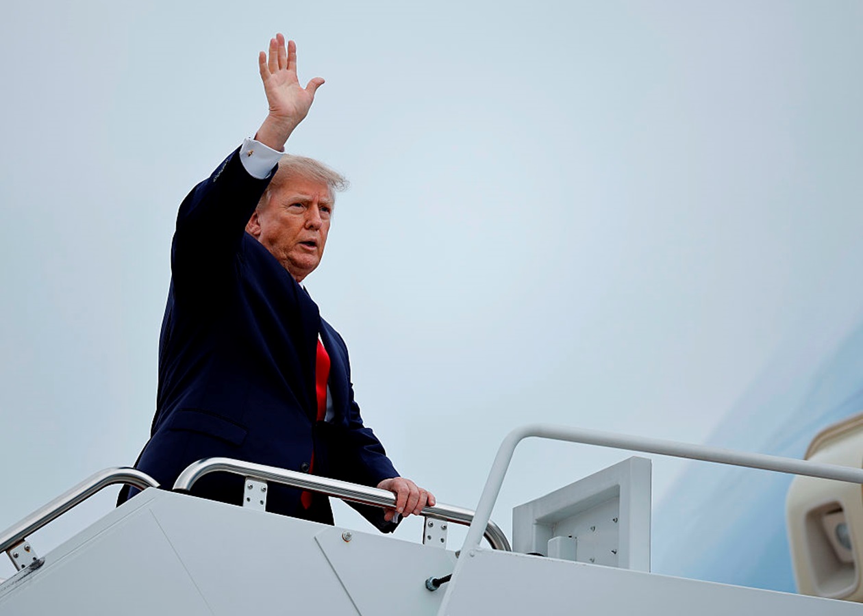 Білий дім заборонив CNN літати на борту з Трампом - ЗМІ