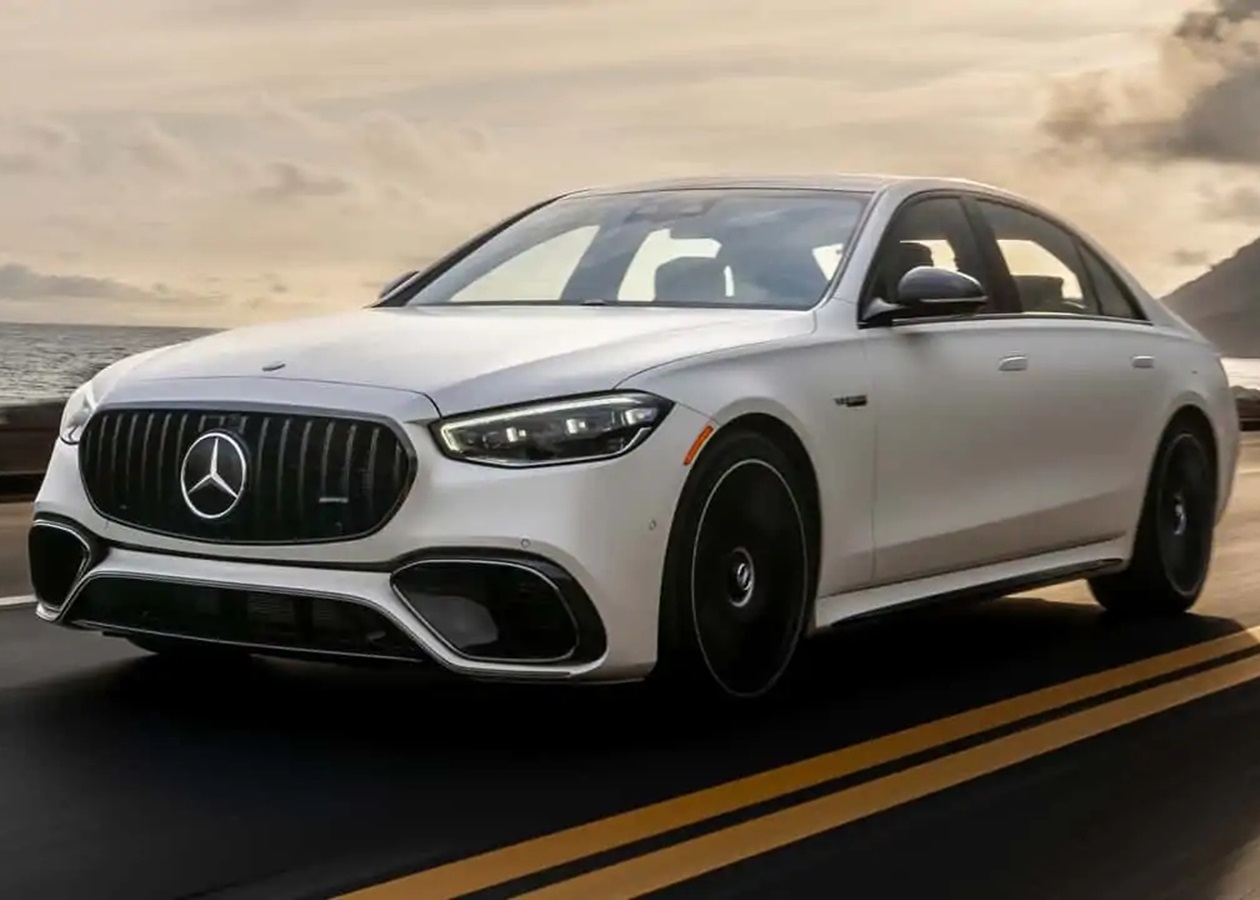Mercedes-Benz зніме з виробництва три моделі у 2027 році