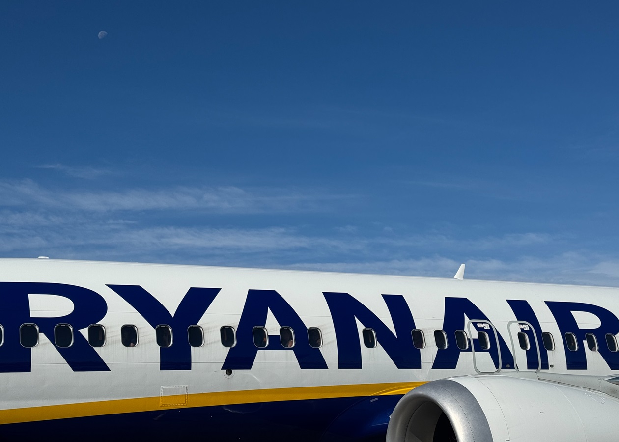 Дороге пальне вдарить по пасажирах: як подорожчають авіаквитки