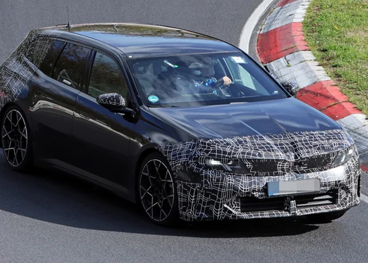 Прототип електричного BMW i3 Touring помітили під час випробувань