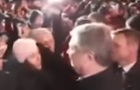 У Порошенко отреагировали на инцидент с шапкой в Запорожье