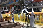 В России производство легковых авто рухнуло в 30 раз