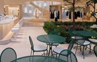 Dior Maison випустив колекцію вуличних меблів у стилі Людовіка XVI
