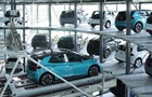 Українці почали частіше купувати нові авто