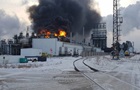 В России горит крупнейший нефтехимический комбинат