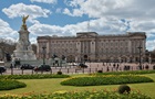 Букингемский дворец уволил сотрудника из-за высказываний в адрес начальства