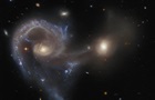 Телескоп Hubble показав галактики, які наближаються до свого зіткнення