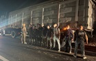 ГПСУ задержала уклонистов, которые в прицепе грузовика ехали в Молдову
