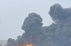 В Крыму сообщают о  прилете  по базе военных грузовиков РФ