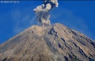 В Индонезии произошло извержение наивысшего вулкана