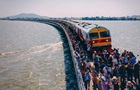 В Таиланде анонсировали запуск  плавающего поезда 