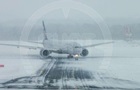 У РФ аварійно сів літак із сотнями пасажирів - соцмережі