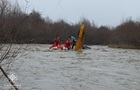 На Прикарпатье трактор упал в бурную реку