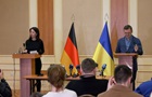 Берлин еще не пришел к согласию относительно ракет для Украины - Бербок