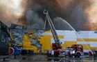 У Варшаві потужна пожежа охопила торговий центр
