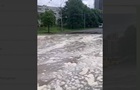 В Киеве возле Ocean Plaza - потоп: прорвало трубу