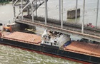 Корабль врезался в пролет моста в Ростове