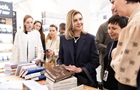 Елена Зеленская рассказала, какие книги приобрела на Книжном Арсенале