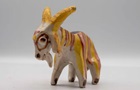 На аукционе продали керамическую козу, сотворенную королем Чарльзом III