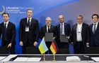 На конференции в Берлине подписали 12 соглашений по энергетике