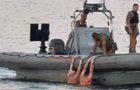 В Одесі військові моряки врятували цивільних, яких віднесло у відкрите море